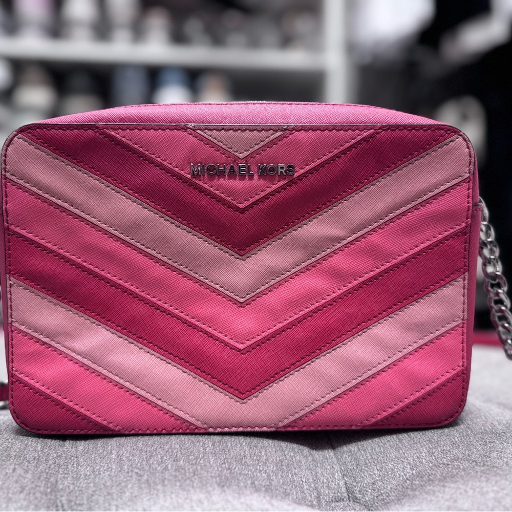 Michael Kors Jet Set Crossbody bag